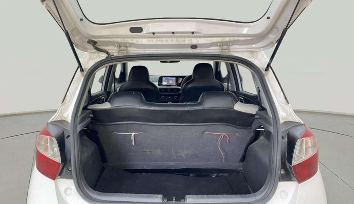 2020 Hyundai GRAND I10 NIOS SPORTZ AMT 1.2 KAPPA VTVT, Petrol, Automatic, 92,746 km, Boot Inside