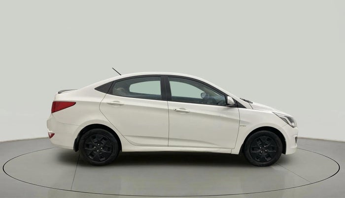 2016 Hyundai Verna 1.4 VTVT, Petrol, Manual, 71,589 km, Right Side View