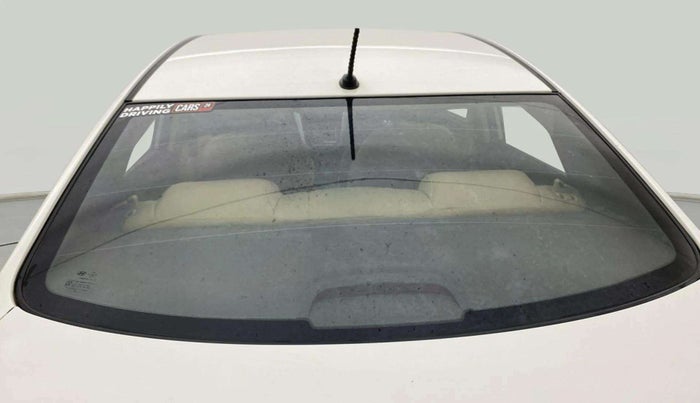 2016 Hyundai Verna 1.4 VTVT, Petrol, Manual, 71,589 km, Rear Windshield