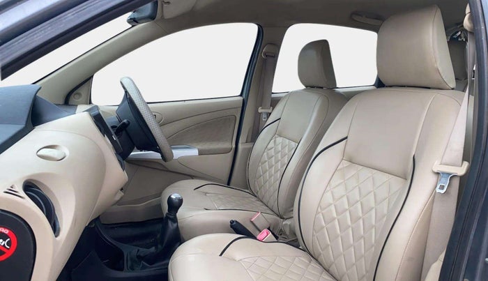 2019 Toyota Etios Liva V, Petrol, Manual, 56,960 km, Right Side Front Door Cabin