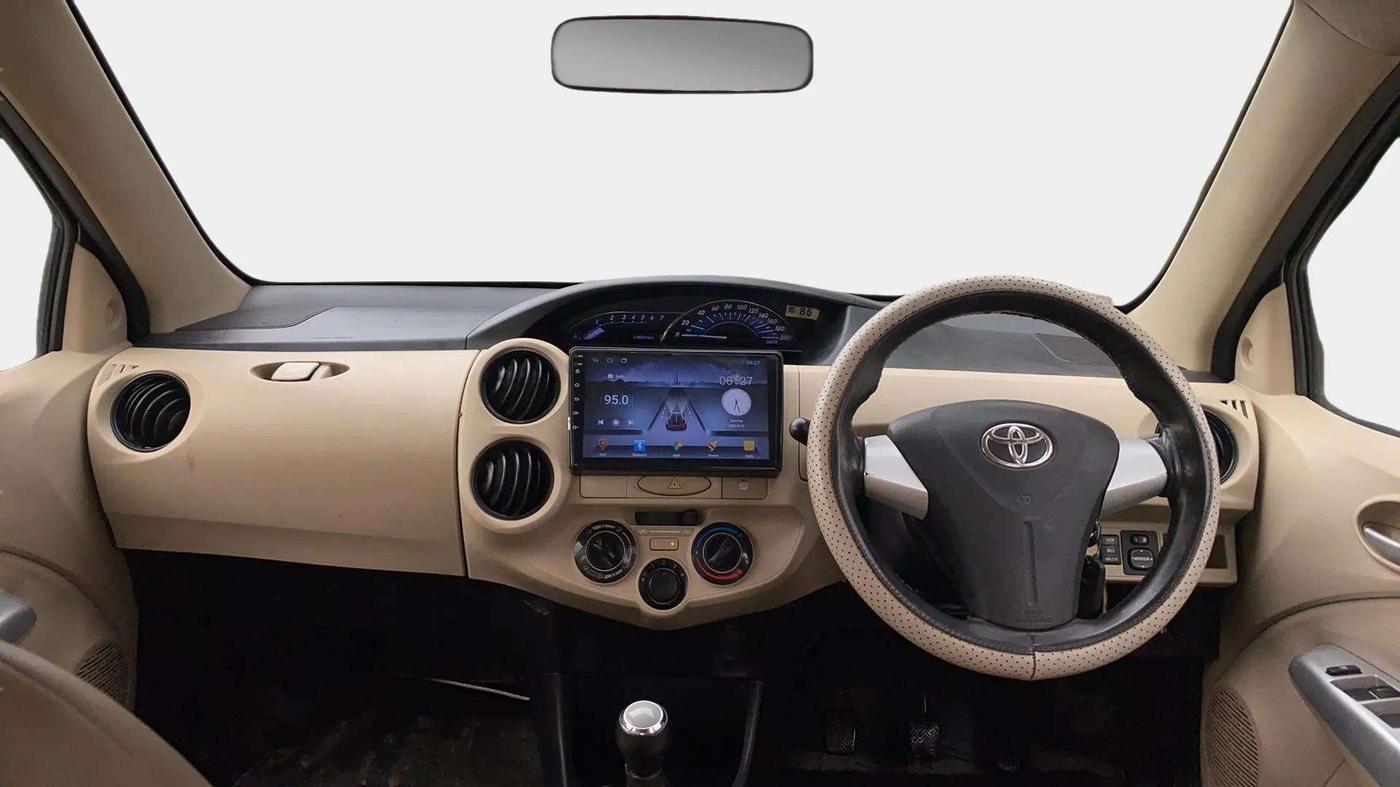 2019 Toyota Etios Liva V, Petrol, Manual, 56,960 km, Dashboard