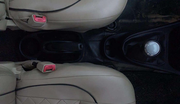 2019 Toyota Etios Liva V, Petrol, Manual, 56,960 km, Gear Lever