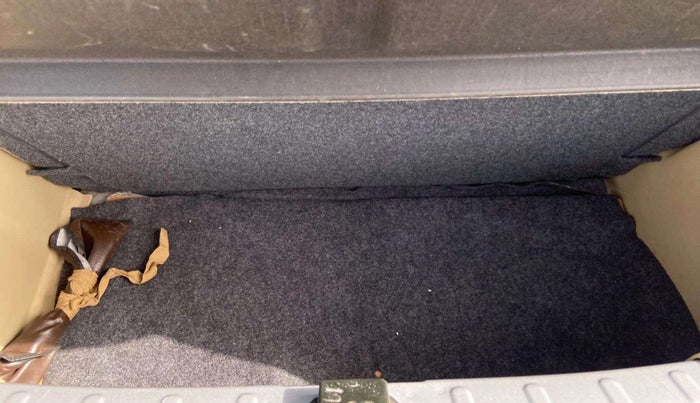 2013 Honda Brio V MT, Petrol, Manual, 52,459 km, Boot Inside