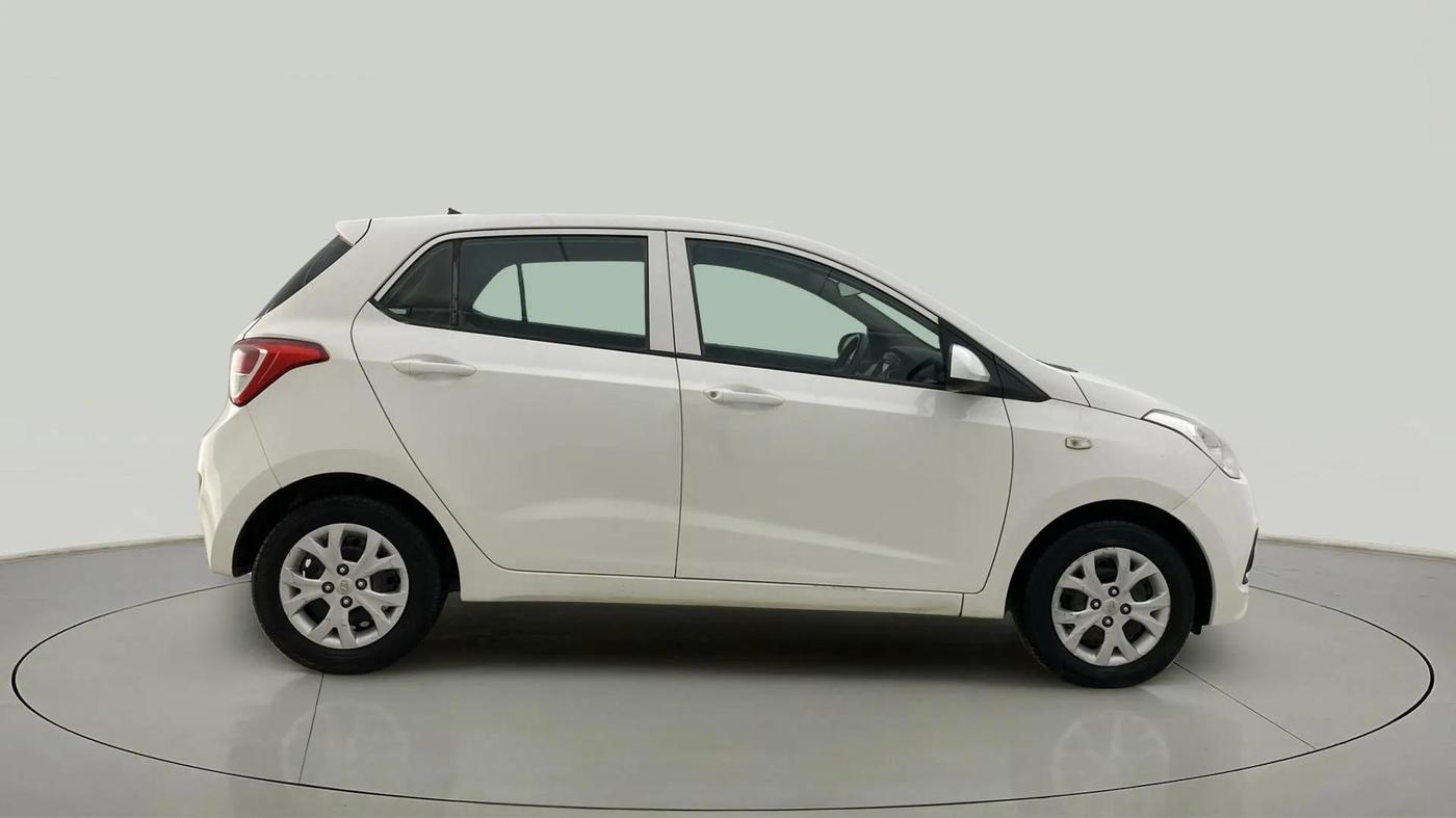 2013 Hyundai Grand i10 MAGNA 1.2 KAPPA VTVT, Petrol, Manual, 88,764 km, Right Side View