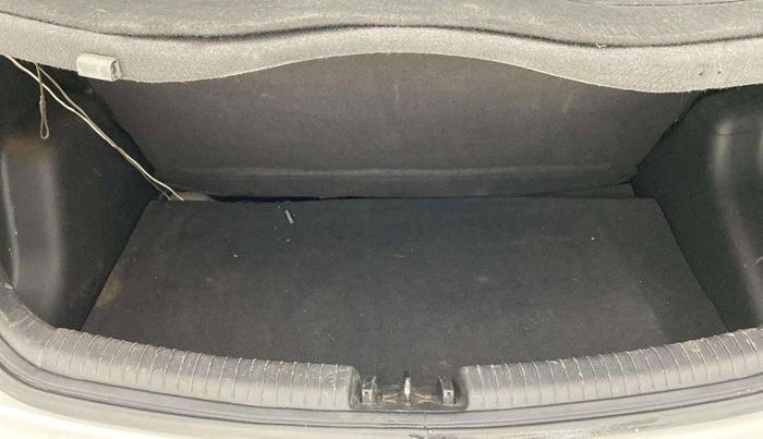 2013 Hyundai Grand i10 MAGNA 1.2 KAPPA VTVT, Petrol, Manual, 88,678 km, Boot Inside