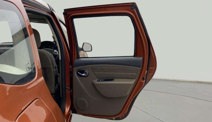2016 Renault Duster 110 PS RXZ 4X2 AMT DIESEL, Diesel, Automatic, 61,336 km, RHS Rear Door