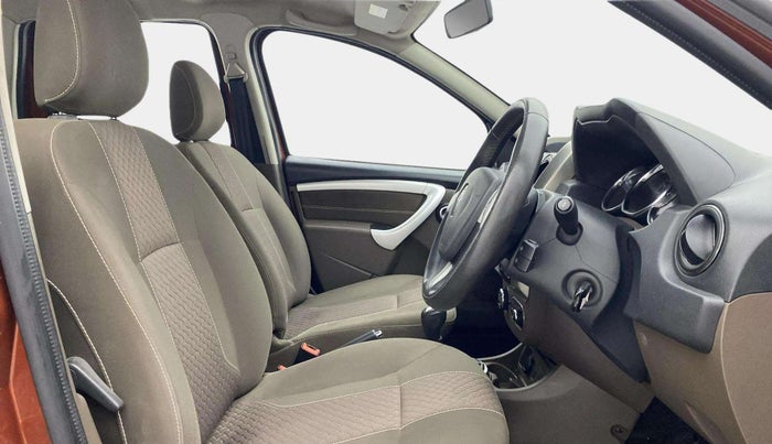 2016 Renault Duster 110 PS RXZ 4X2 AMT DIESEL, Diesel, Automatic, 61,336 km, Right Side Front Door Cabin