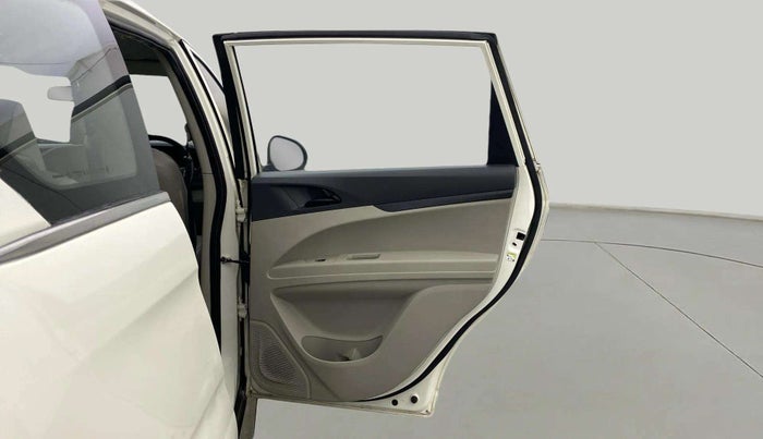 2019 Mahindra MARAZZO M2 7STR, Diesel, Manual, 52,452 km, RHS Rear Door