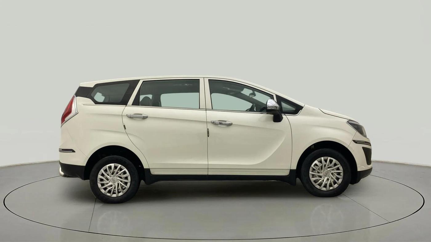 2019 Mahindra MARAZZO M2 7STR, Diesel, Manual, 53,028 km, Right Side View