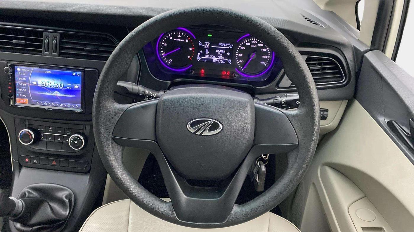 2019 Mahindra MARAZZO M2 7STR, Diesel, Manual, 53,028 km, Steering Wheel Close Up