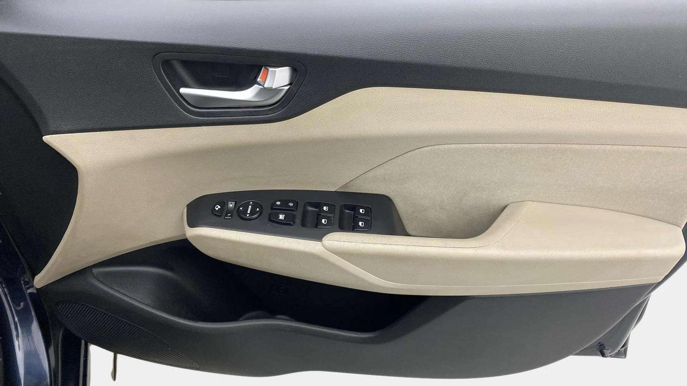 2021 Hyundai Verna SX 1.5 VTVT IVT, Petrol, Automatic, 37,061 km, Driver Side Door Panels Control