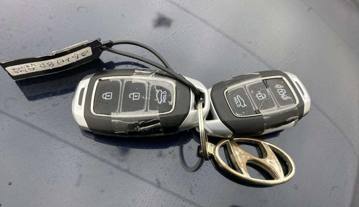 2021 Hyundai Verna SX 1.5 VTVT IVT, Petrol, Automatic, 37,061 km, Key Close Up