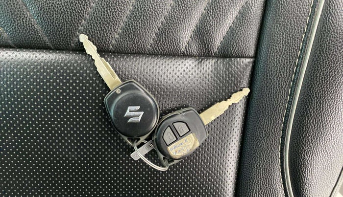 2019 Maruti New Wagon-R VXI 1.2, Petrol, Manual, 24,027 km, Key Close Up