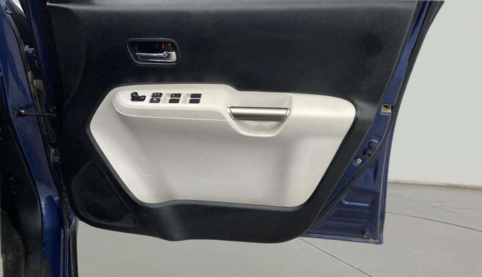 2018 Maruti IGNIS ALPHA 1.2 AMT, CNG, Automatic, 77,134 km, Driver Side Door Panels Control