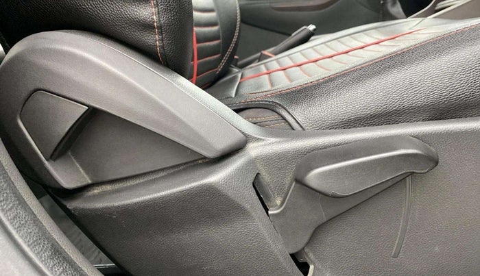 2019 Ford FREESTYLE TITANIUM 1.2 PETROL, Petrol, Manual, 36,728 km, Driver Side Adjustment Panel