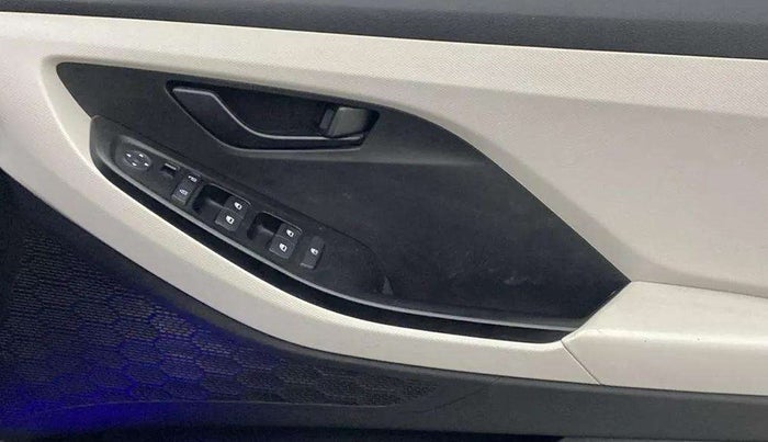 2022 Hyundai Creta EX 1.5 PETROL, Petrol, Manual, 31,652 km, Driver Side Door Panels Control