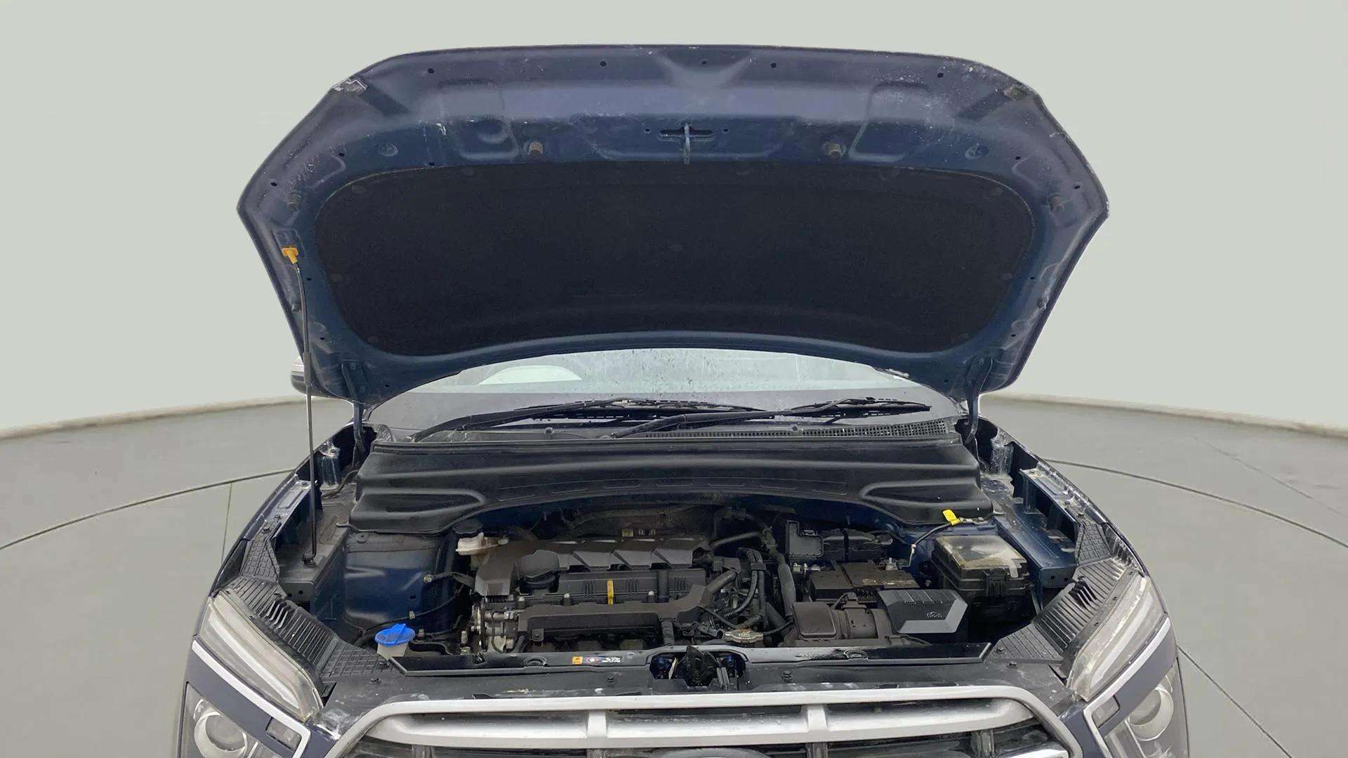 Engine-Full-View-With-Bonnet-Open-13