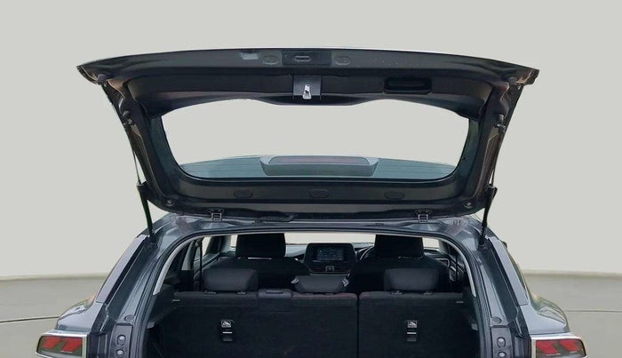 2023 Maruti FRONX DELTA PLUS 1.2L AGS, Petrol, Automatic, 9,481 km, Boot Door Open