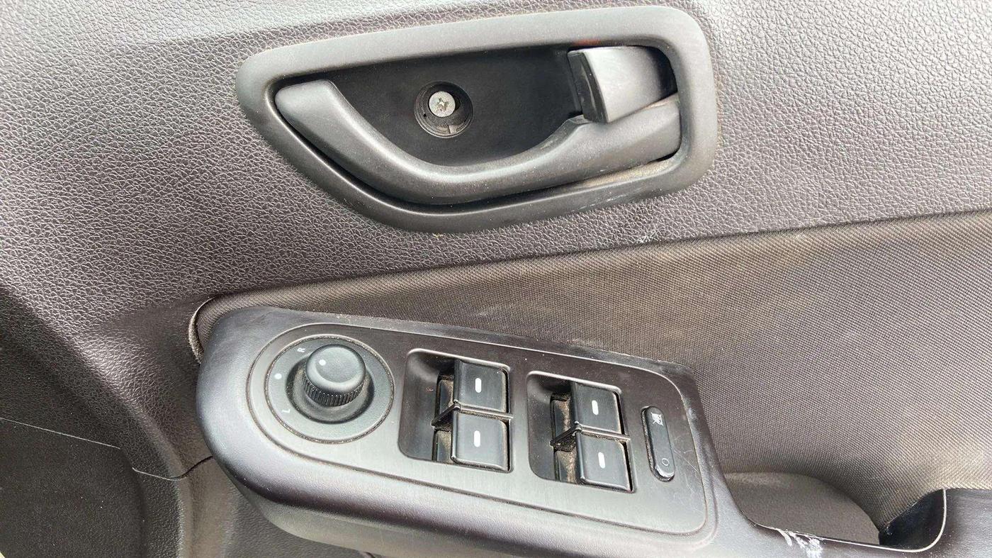 2014 Tata Zest XMS PETROL, Petrol, Manual, 64,734 km, Driver Side Door Panels Control