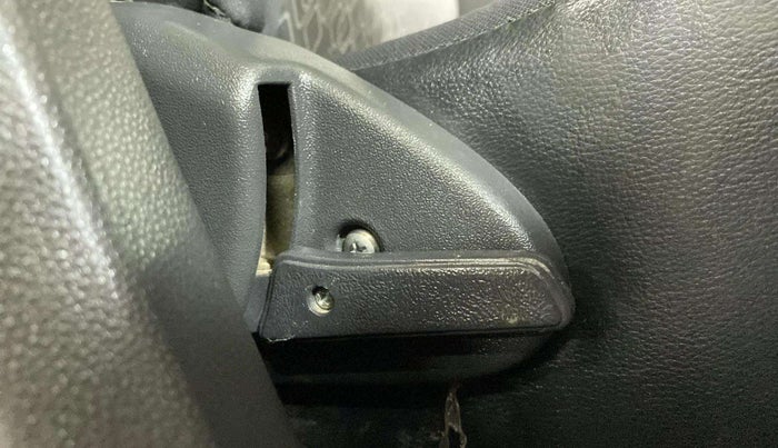 2018 Maruti Alto 800 LXI, Petrol, Manual, 13,919 km, Driver Side Adjustment Panel