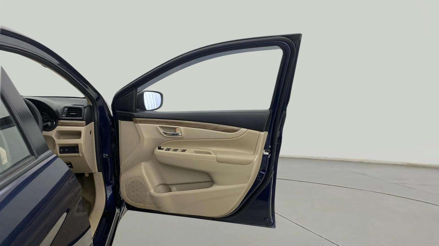 2023 Maruti Ciaz SIGMA 1.5 SHVS MT  PETROL, Petrol, Manual, 11,069 km, RHS Front Door