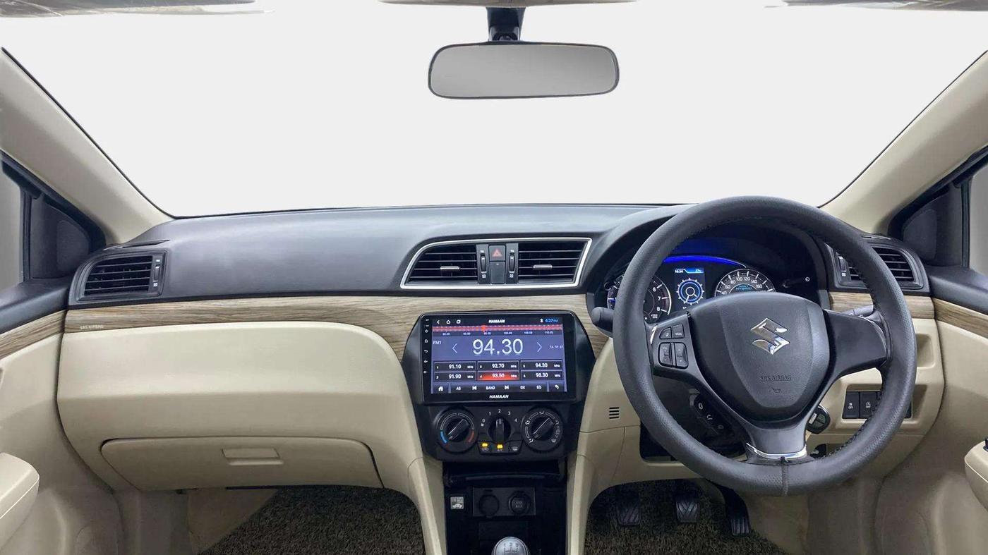 2023 Maruti Ciaz SIGMA 1.5 SHVS MT  PETROL, Petrol, Manual, 11,069 km, Dashboard