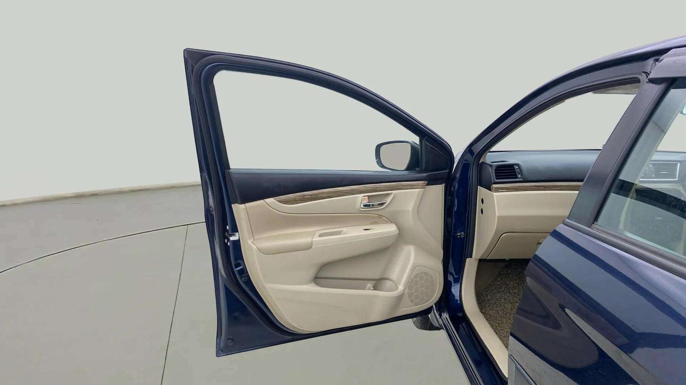 2023 Maruti Ciaz SIGMA 1.5 SHVS MT  PETROL, Petrol, Manual, 11,069 km, LHS Front Door