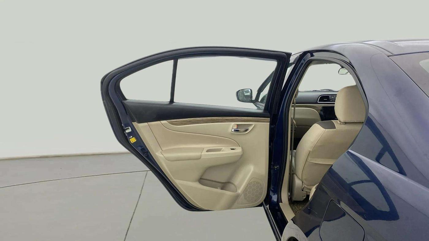 2023 Maruti Ciaz SIGMA 1.5 SHVS MT  PETROL, Petrol, Manual, 11,069 km, LHS Rear Door