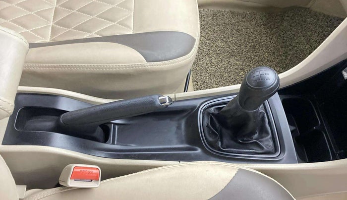 2023 Maruti Ciaz SIGMA 1.5 SHVS MT  PETROL, Petrol, Manual, 10,912 km, Gear Lever