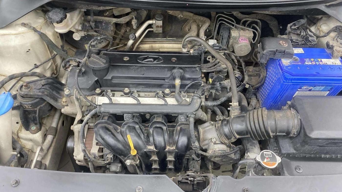 2015 Hyundai i20 Active 1.2 S, Petrol, Manual, 87,877 km, Engine View