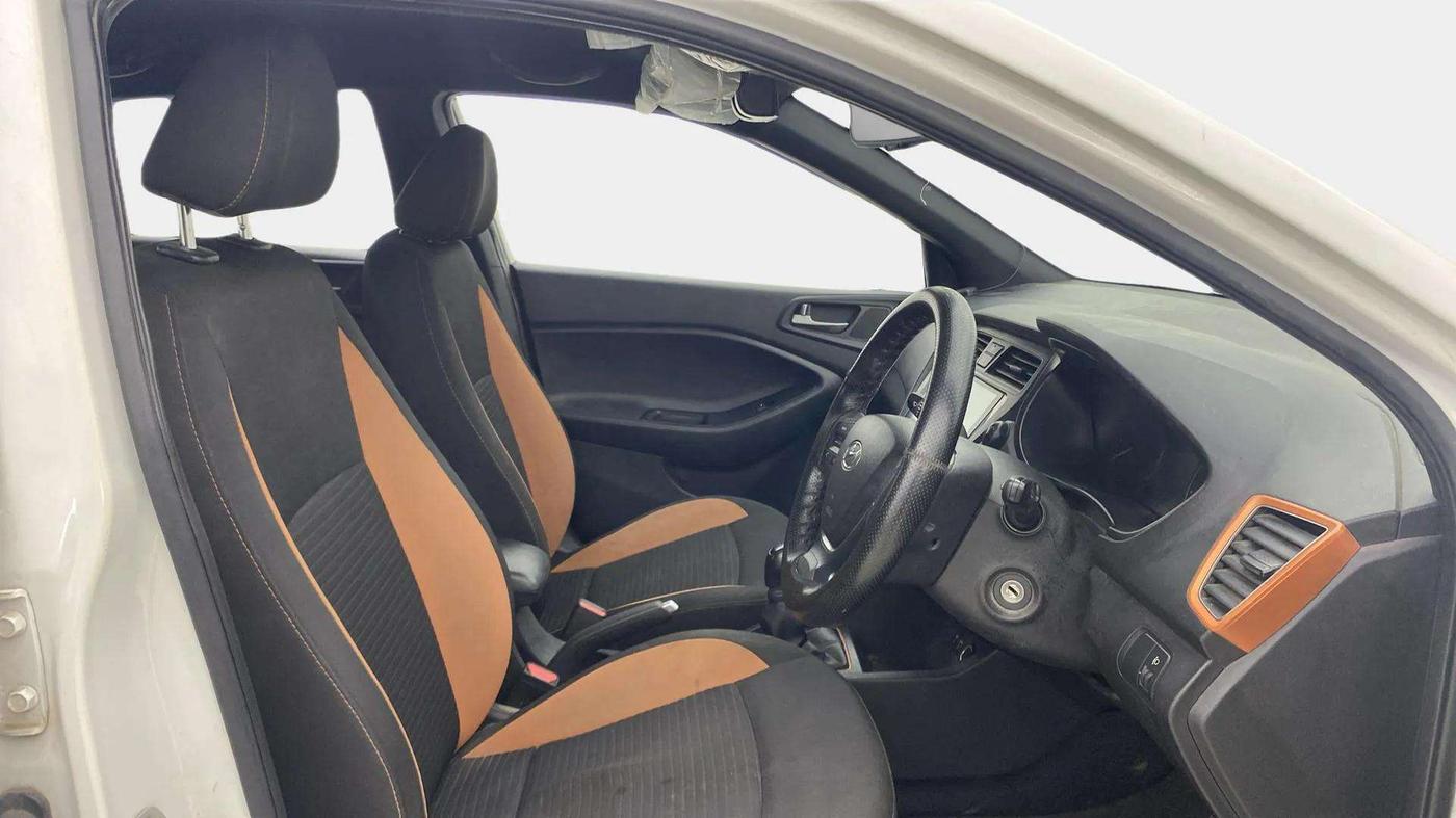 2015 Hyundai i20 Active 1.2 S, Petrol, Manual, 87,877 km, Right Side Front Door Cabin