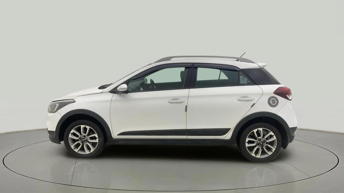 2015 Hyundai i20 Active 1.2 S, Petrol, Manual, 87,877 km, Left Side