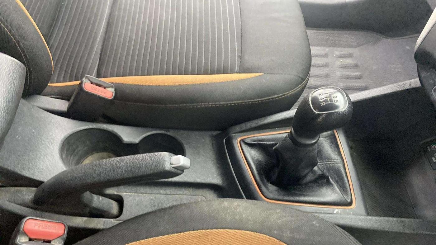 2015 Hyundai i20 Active 1.2 S, Petrol, Manual, 87,877 km, Gear Lever