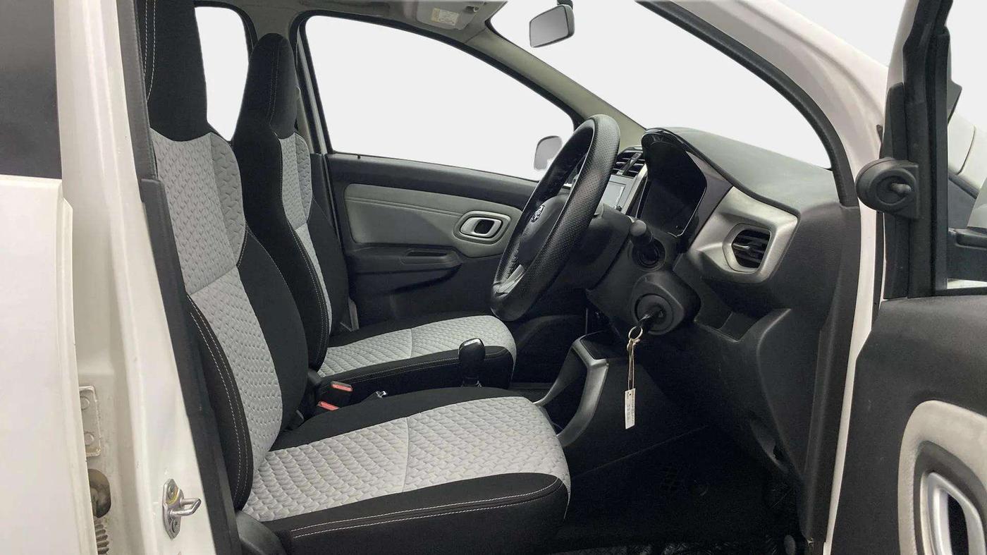 2021 Datsun Redi Go T(O) 1.0 AMT, Petrol, Automatic, 23,200 km, Right Side Front Door Cabin