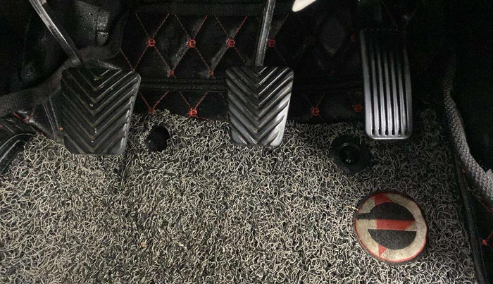 2020 KIA SELTOS HTE 1.5 PETROL, Petrol, Manual, 63,290 km, Pedals