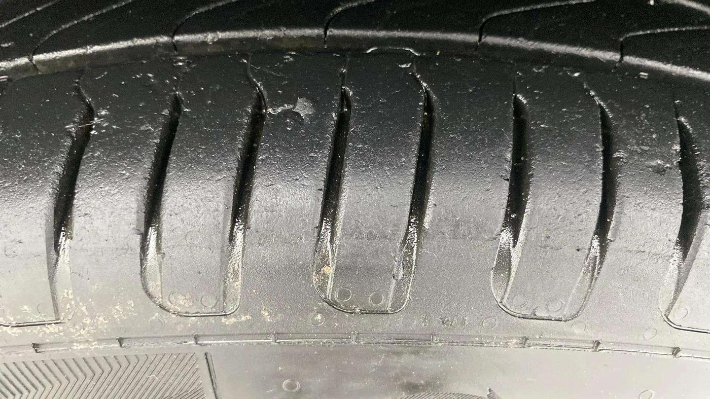 2020 KIA SELTOS HTE 1.5 PETROL, Petrol, Manual, 63,290 km, Left Front Tyre Tread
