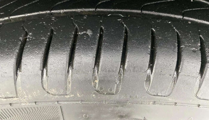 2020 KIA SELTOS HTE 1.5 PETROL, Petrol, Manual, 63,290 km, Left Front Tyre Tread