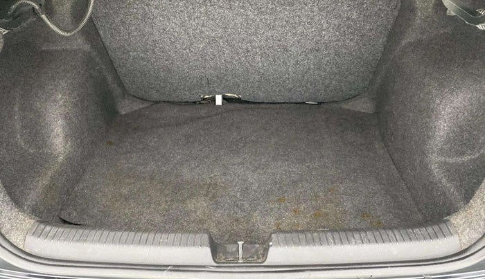 2019 Volkswagen Ameo HIGHLINE PLUS 1.0L 16 ALLOY, Petrol, Manual, 88,118 km, Boot Open Zoomed View