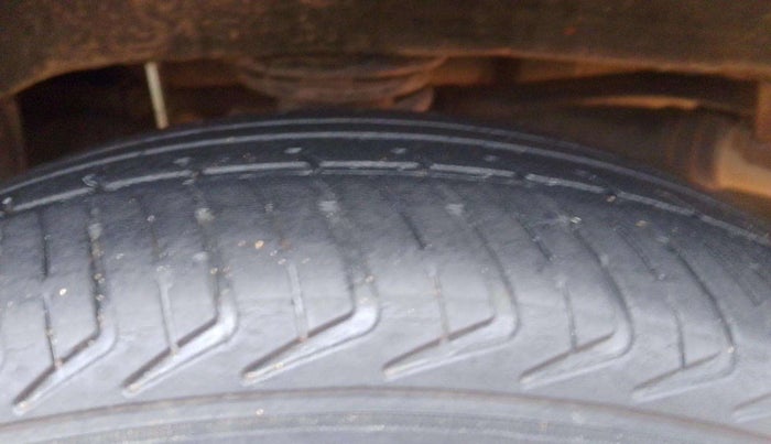 2015 Maruti Alto K10 VXI, Petrol, Manual, 51,578 km, Left Rear Tyre Tread