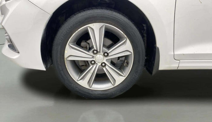 2018 Hyundai Verna 1.6 VTVT SX (O) AT, Petrol, Automatic, 60,936 km, Left Front Wheel