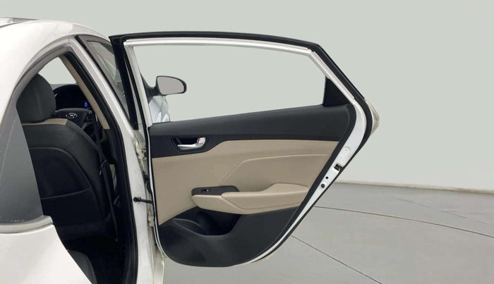 2018 Hyundai Verna 1.6 VTVT SX (O) AT, Petrol, Automatic, 60,936 km, RHS Rear Door