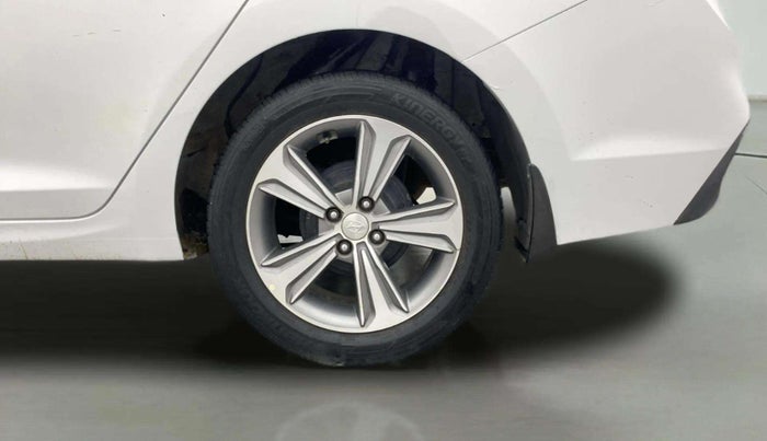 2018 Hyundai Verna 1.6 VTVT SX (O) AT, Petrol, Automatic, 60,936 km, Left Rear Wheel