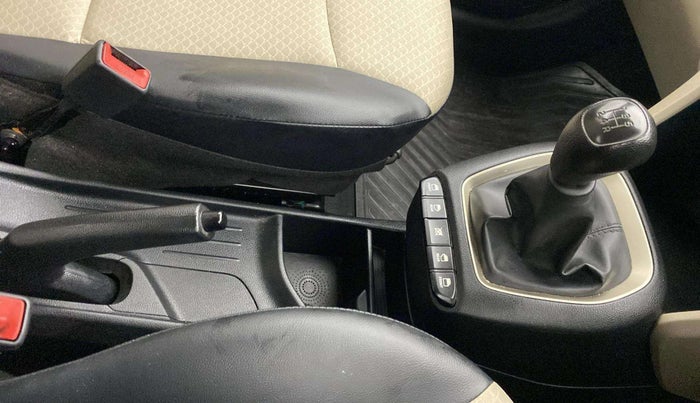 2020 Hyundai NEW SANTRO MAGNA 1.1 CORPORATE EDITION, Petrol, Manual, 16,710 km, Gear Lever