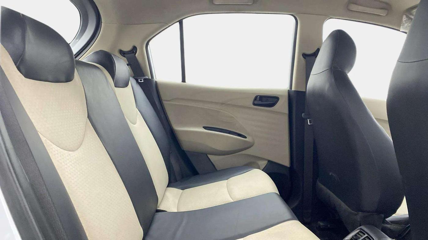 2020 Hyundai NEW SANTRO MAGNA 1.1 CORPORATE EDITION, Petrol, Manual, 16,710 km, Right Side Rear Door Cabin