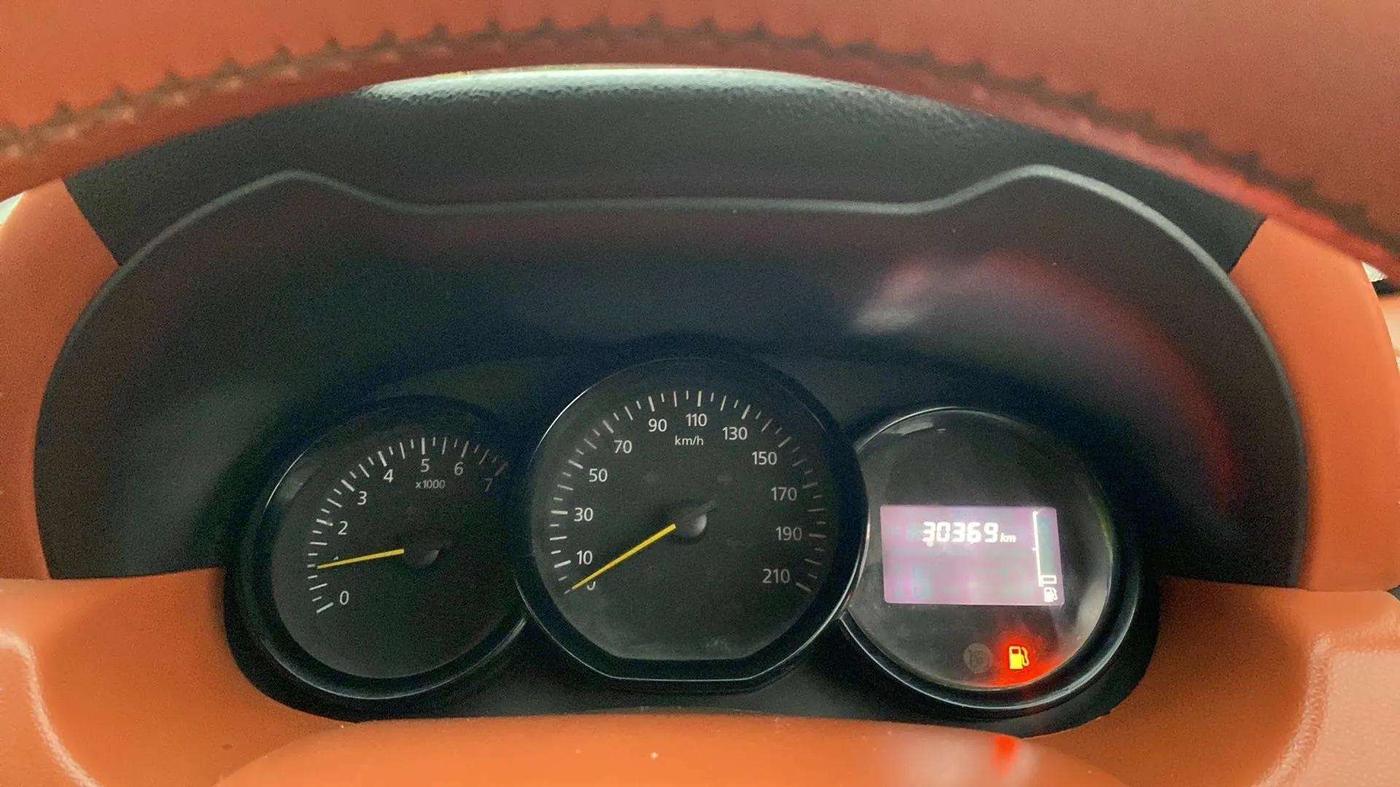 2019 Renault Duster RXE PETROL, Petrol, Manual, 30,405 km, Odometer Image