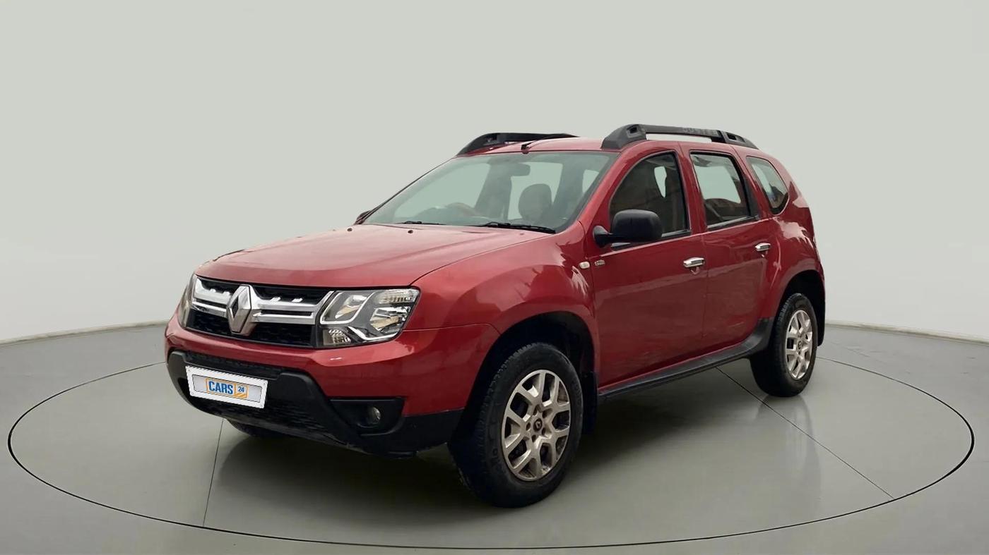 2019 Renault Duster RXE PETROL, Petrol, Manual, 30,405 km, Left Front Diagonal