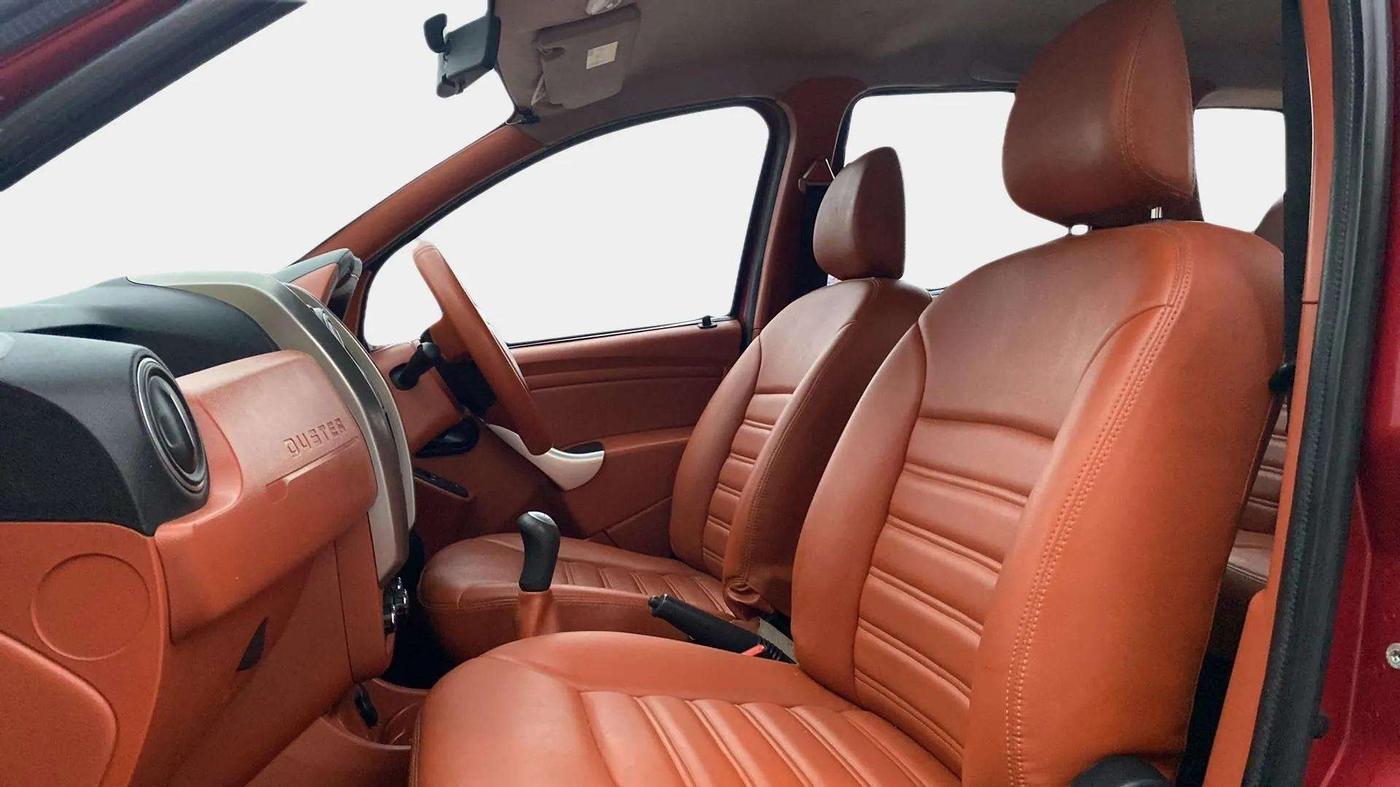 2019 Renault Duster RXE PETROL, Petrol, Manual, 30,405 km, Right Side Front Door Cabin