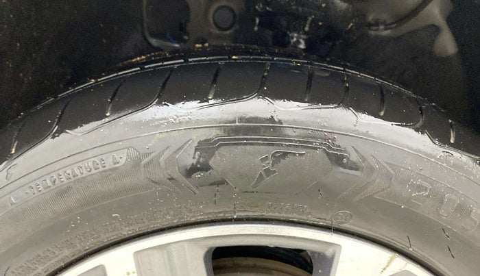 2024 Hyundai Verna  SX 1.5 MPI IVT, Petrol, Automatic, 8,427 km, Left Front Tyre Tread