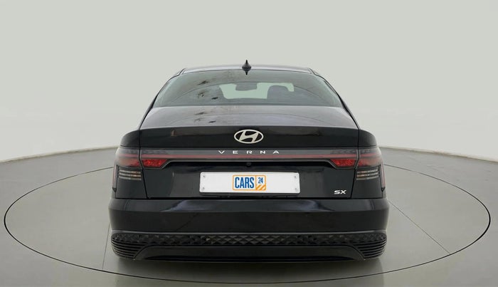 2024 Hyundai Verna  SX 1.5 MPI IVT, Petrol, Automatic, 8,427 km, Back/Rear