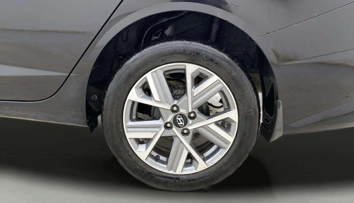 2024 Hyundai Verna  SX 1.5 MPI IVT, Petrol, Automatic, 8,427 km, Left Rear Wheel